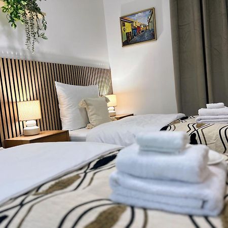 Jasminn Apartments Praag Buitenkant foto